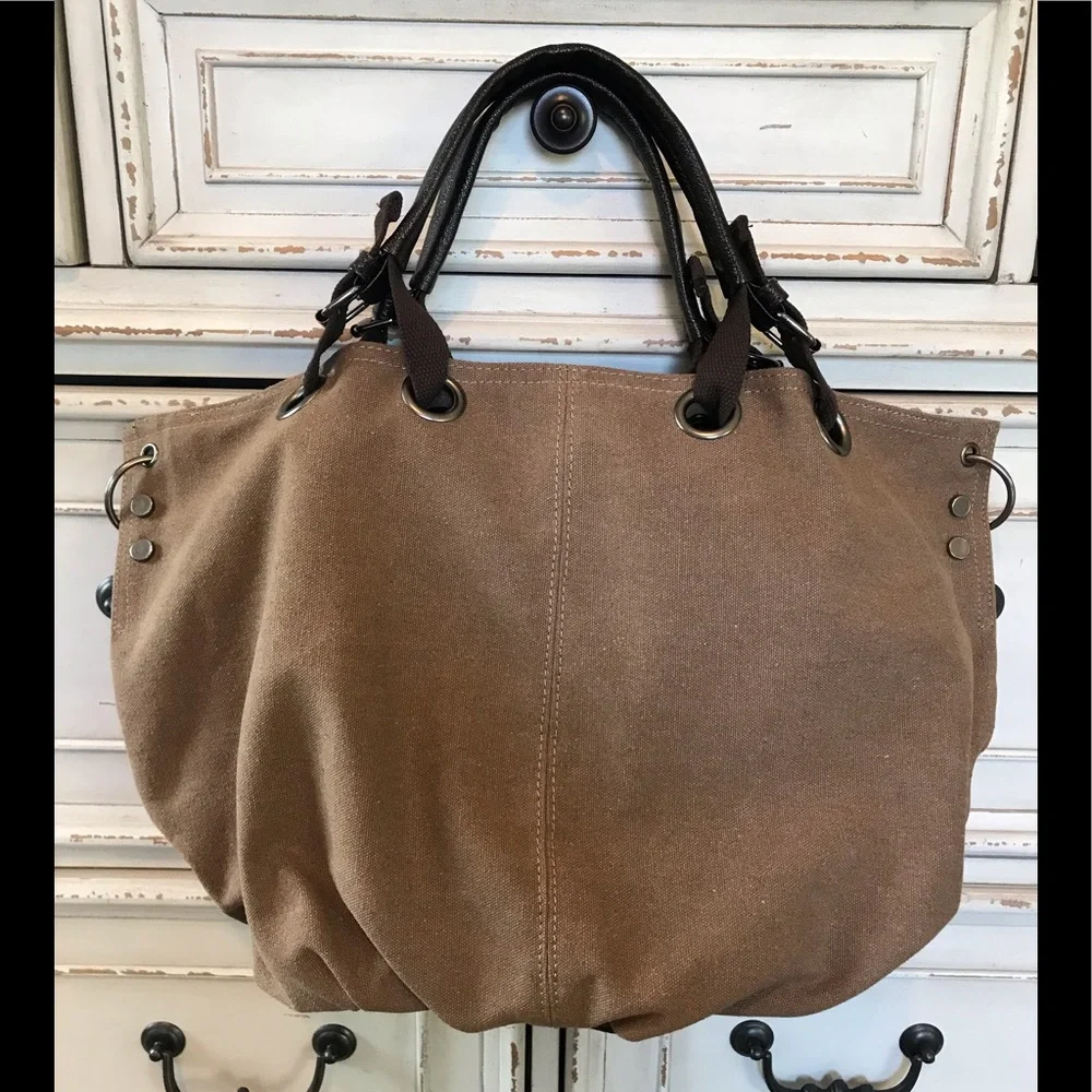 Ding Xin Yizu Brown Canvas Hobo/Satchel. NWOT.